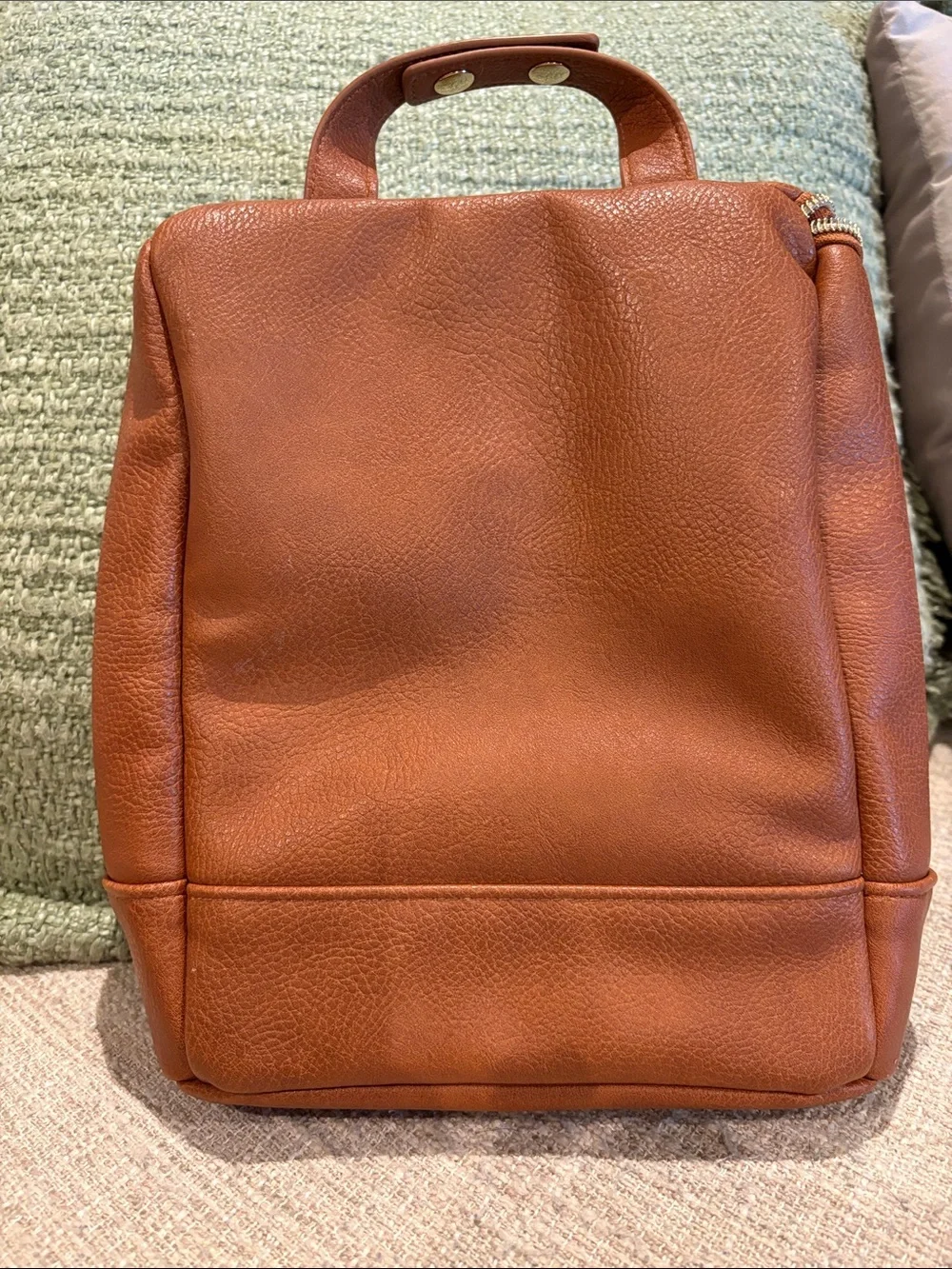 Itzy Ritzy chill like a boss bottle bag - Cognac
